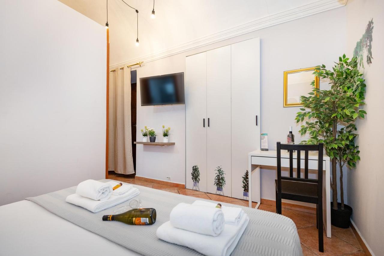 Stesicoro Exclusive Rooms คาตาเนีย ภายนอก รูปภาพ