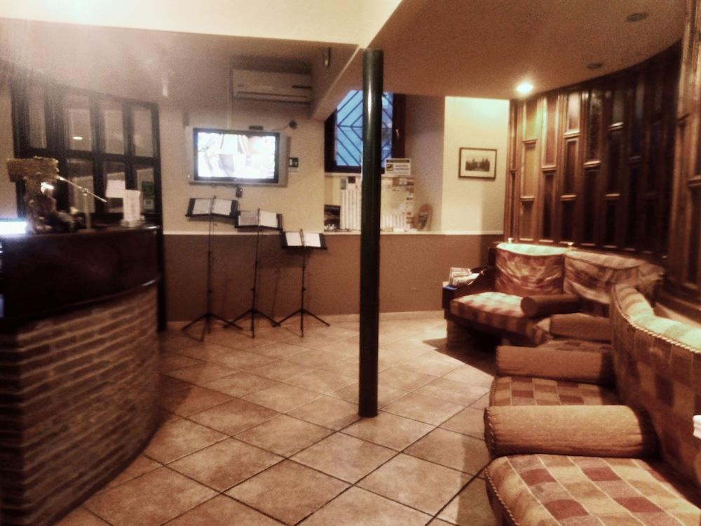 Stesicoro Exclusive Rooms คาตาเนีย ภายนอก รูปภาพ